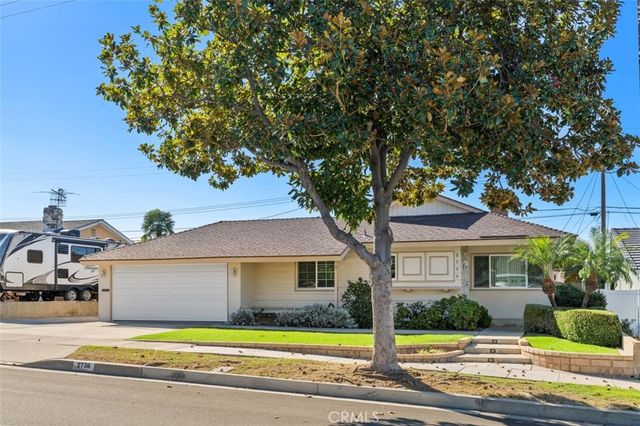 2736 E Coolidge, Orange, CA 92867
