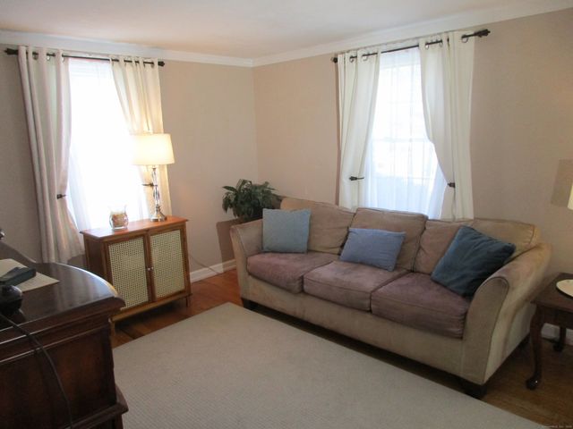 18 Harkness Drive, Milford, CT 06460