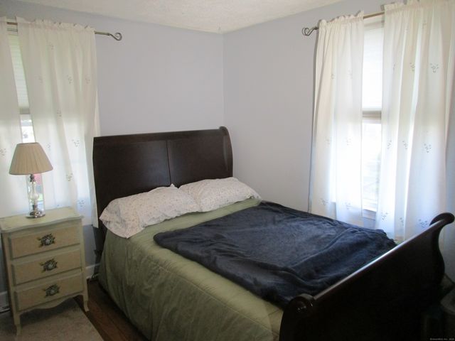 18 Harkness Drive, Milford, CT 06460