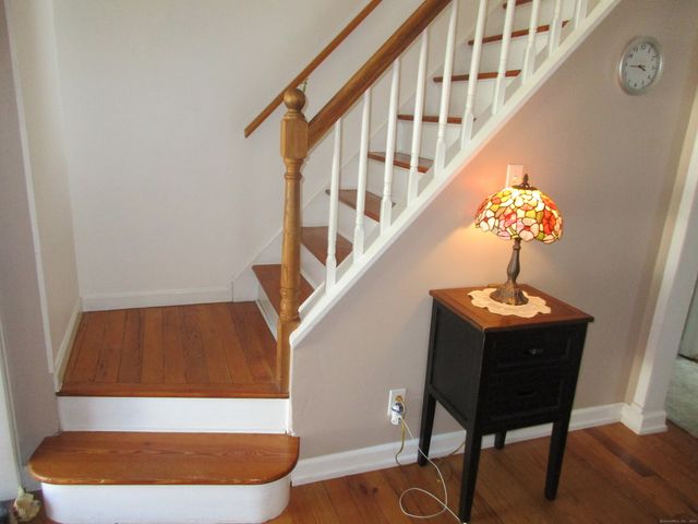18 Harkness Drive, Milford, CT 06460