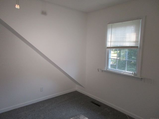 18 Harkness Drive, Milford, CT 06460