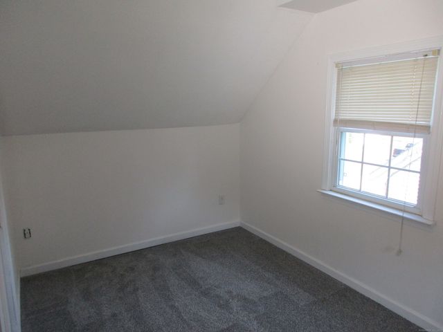 18 Harkness Drive, Milford, CT 06460