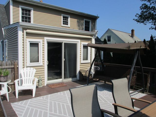 18 Harkness Drive, Milford, CT 06460
