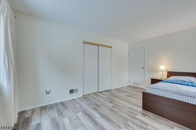 2211 Old Stone Mill Dr 2211, East Windsor Twp., NJ 08512