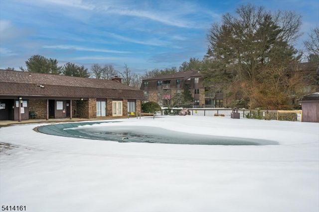 2211 Old Stone Mill Dr 2211, East Windsor Twp., NJ 08512