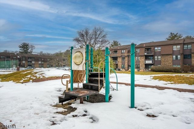 2211 Old Stone Mill Dr 2211, East Windsor Twp., NJ 08512