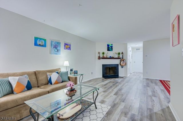 2211 Old Stone Mill Dr 2211, East Windsor Twp., NJ 08512