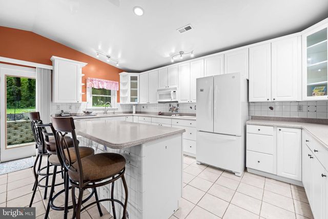 7611 MOUNT VISTA RD, Kingsville, MD 21087