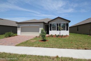 708 Acadia Court SE, Palm Bay, FL 32909