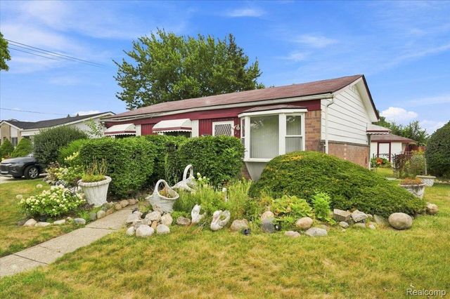 218 Gage Street, Pontiac, MI 48342