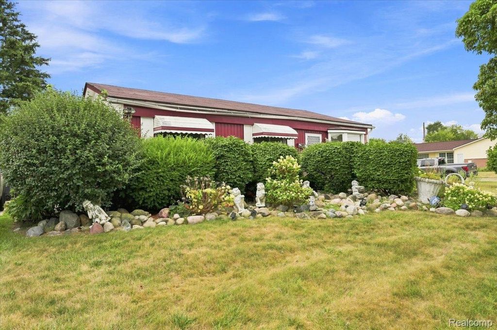 218 Gage Street, Pontiac, MI 48342