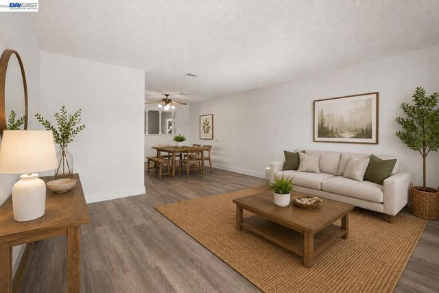 1116 Hollyhock St, Livermore, CA 94551