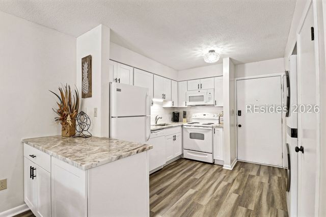 45 Folly Field Rd Apt 5H, Hilton Head Island, SC 29928