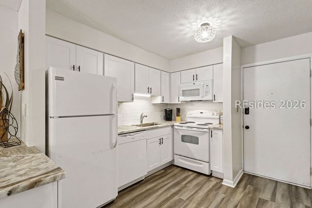 45 Folly Field Rd Apt 5H, Hilton Head Island, SC 29928