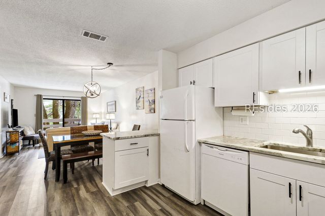 45 Folly Field Rd Apt 5H, Hilton Head Island, SC 29928