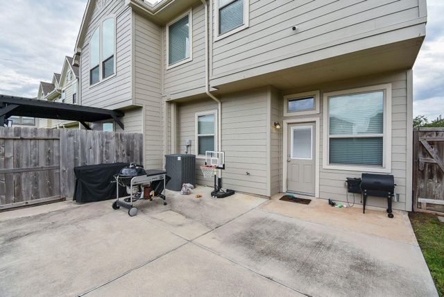 8726 Laurel Crest Drive, Missouri City, TX 77459