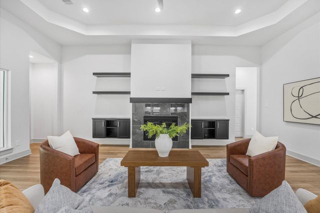 79 Road 6606, Dayton, TX 77535