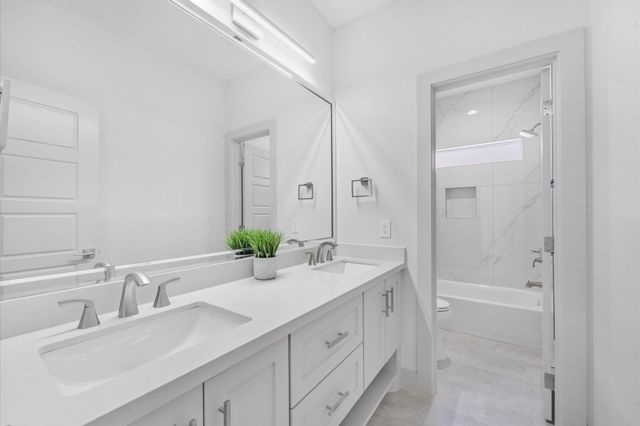 79 Road 6606, Dayton, TX 77535