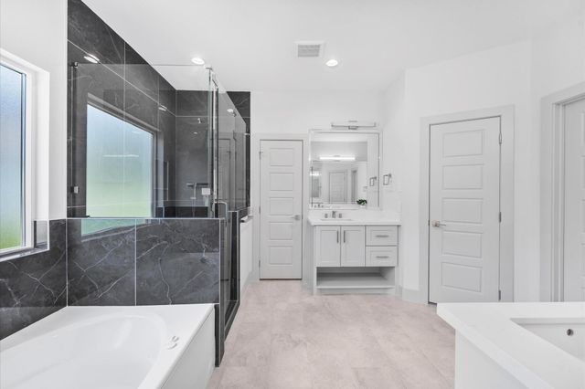 79 Road 6606, Dayton, TX 77535