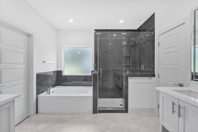 79 Road 6606, Dayton, TX 77535