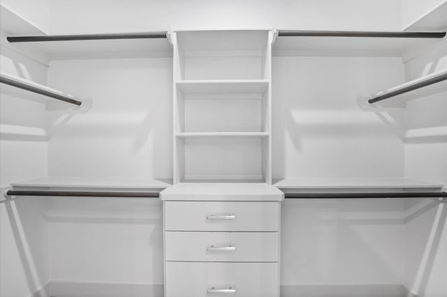 79 Road 6606, Dayton, TX 77535