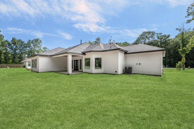 79 Road 6606, Dayton, TX 77535