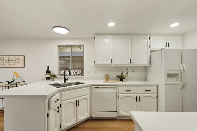 6813 Paseo Del Sol, Elk Grove, CA 95758