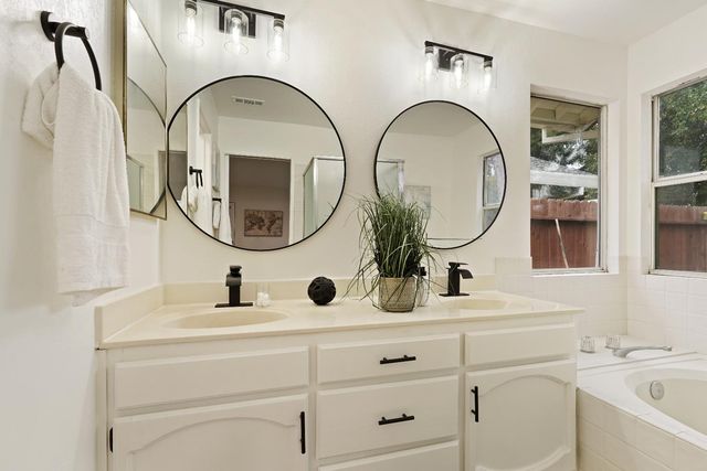 6813 Paseo Del Sol, Elk Grove, CA 95758