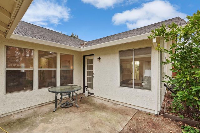 6813 Paseo Del Sol, Elk Grove, CA 95758