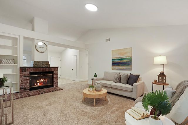 6813 Paseo Del Sol, Elk Grove, CA 95758