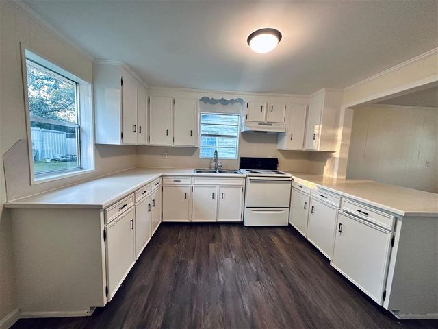 1415 S Stanford Street, Sulphur, LA 70663