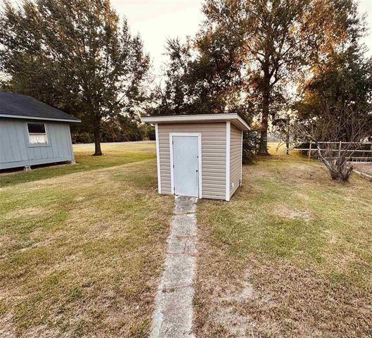 1415 S Stanford Street, Sulphur, LA 70663