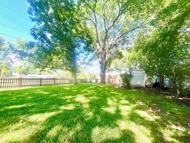 817 Washington Street, Columbus, TX 78934
