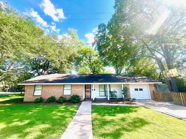 817 Washington Street, Columbus, TX 78934