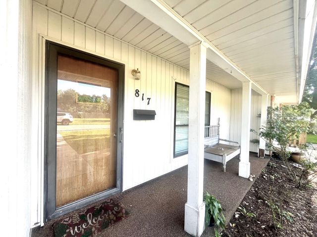 817 Washington Street, Columbus, TX 78934