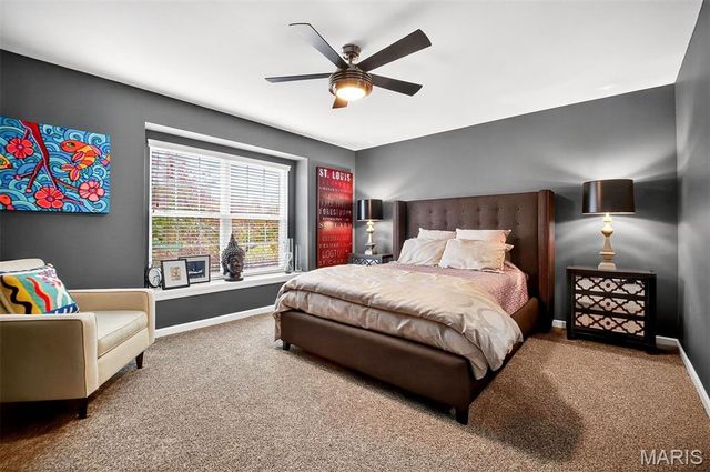 9225 Caddyshack Circle, Sunset Hills, MO 63127