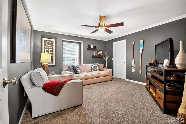 9225 Caddyshack Circle, Sunset Hills, MO 63127