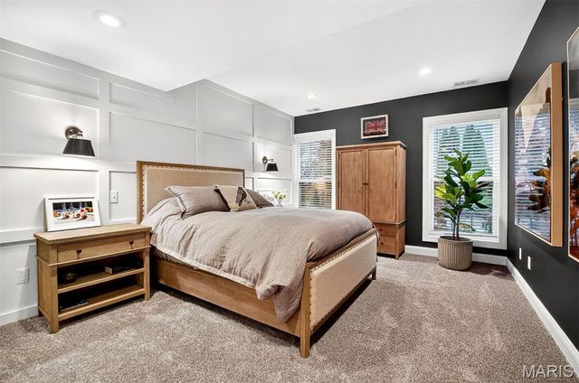 9225 Caddyshack Circle, Sunset Hills, MO 63127