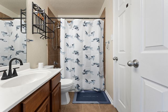 723 Point Creek, San Antonio, TX 78253