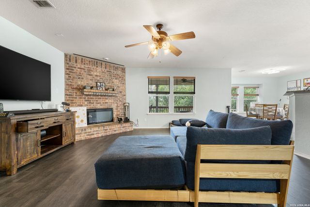 723 Point Creek, San Antonio, TX 78253