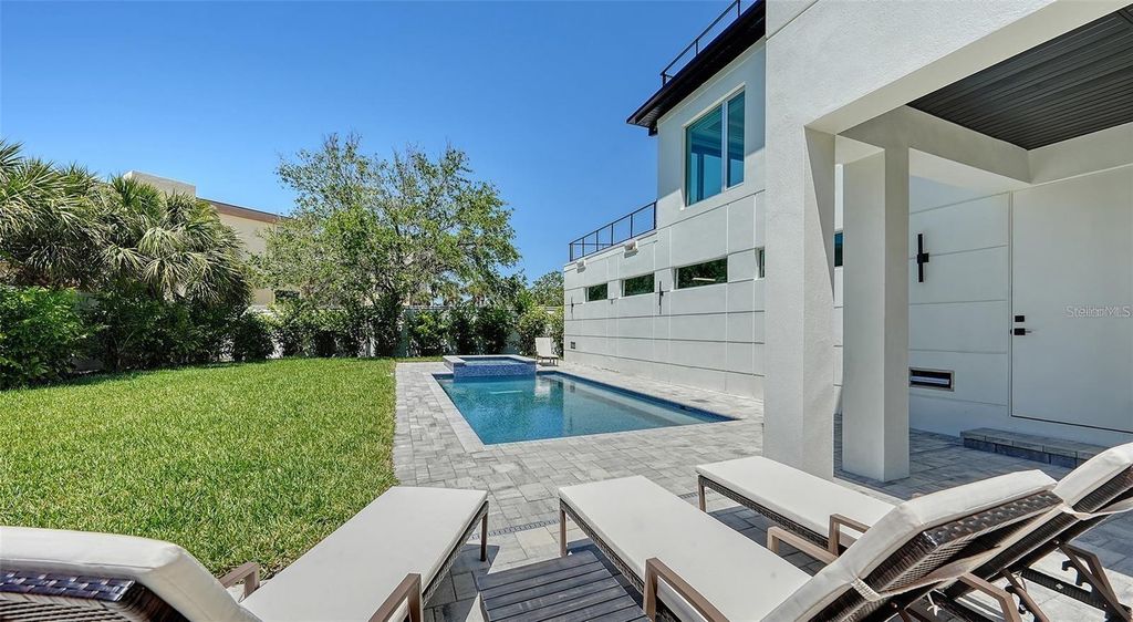 Image 68 of property listing at 8800 MIDNIGHT PASS ROAD, Sarasota, FL 34242