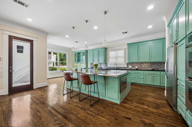 1436 Harvard Street, Houston, TX 77008