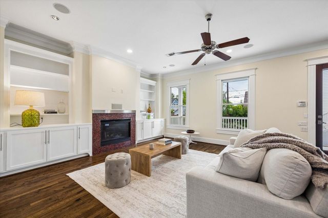 1436 Harvard Street, Houston, TX 77008