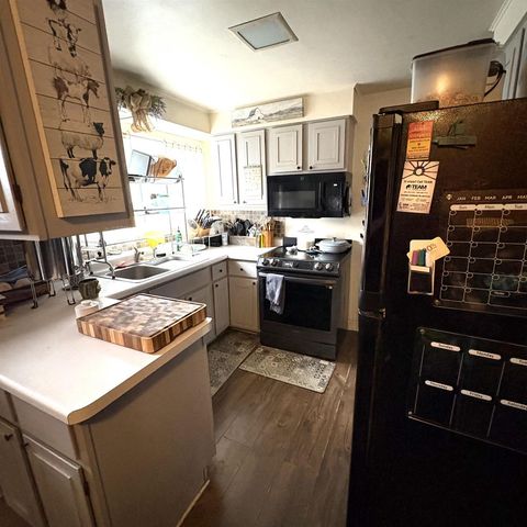 2060 Arthur Avenue, Racine, WI 53405