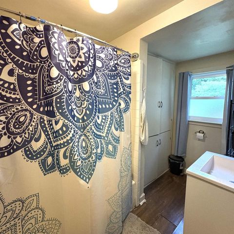 2060 Arthur Avenue, Racine, WI 53405