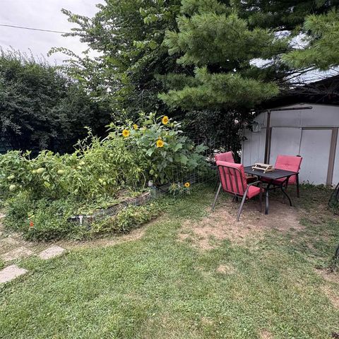 2060 Arthur Avenue, Racine, WI 53405