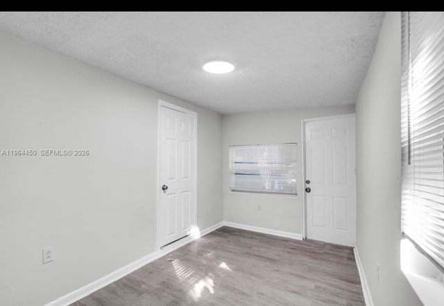 914 NW 80th St, Miami, FL 33150