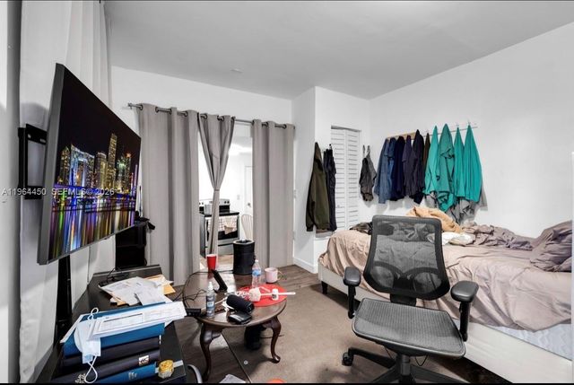 914 NW 80th St, Miami, FL 33150