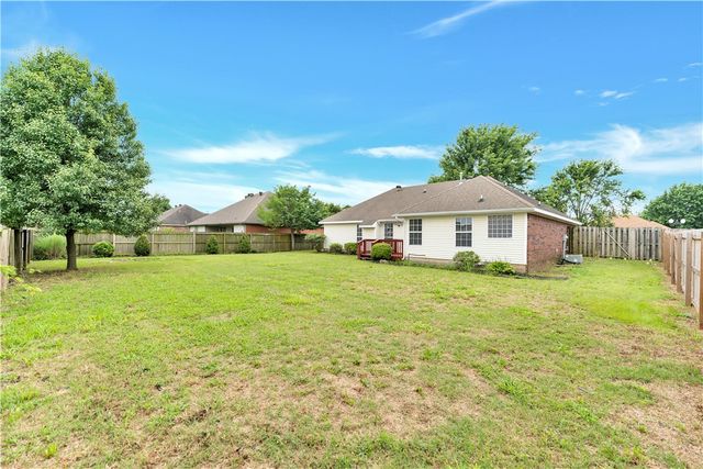 1412 Charles Street, Pea Ridge, AR 72751
