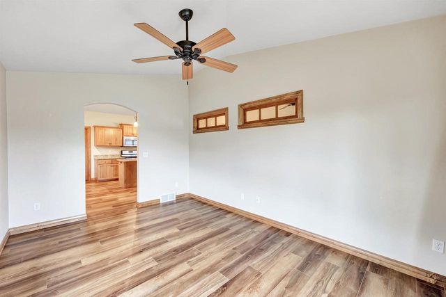 3825 SHORE CREST LANE, Green Bay, WI 54311